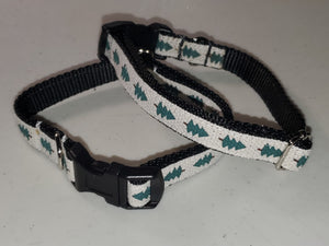 Christmas White with Trees Collar - XSmall/Small
