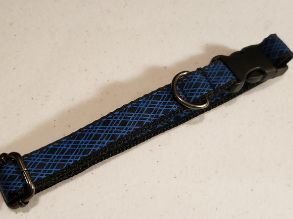 Black and Blue Design Collar - Medium