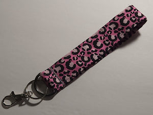 Wristlet Keychain - Cheetah Print Pink