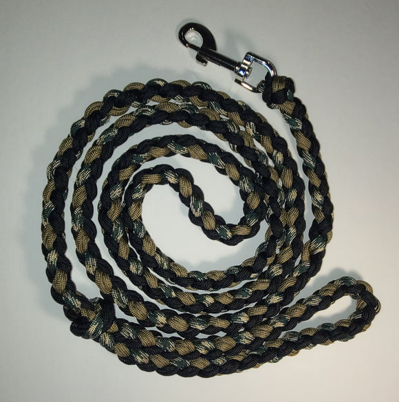 Paracord Leash - Camo Green and Black