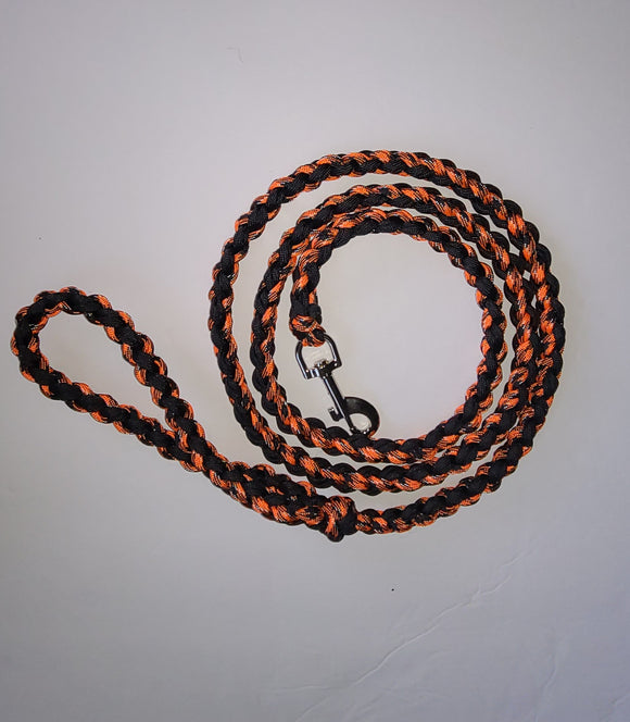 Paracord Leash - Orange and Black